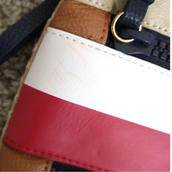 Tommy Hilfiger Triple Zip Crossbody Bag Beige Red White Navy Pre-Owned - Picture 3 of 12